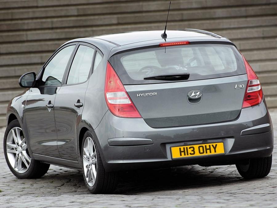  Hyundai i30 2007 года  (UK) (фото 17 из 32)
